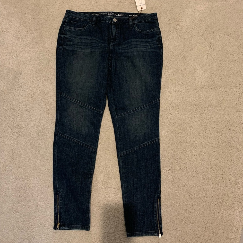 Simply Vera by Vera Wang NWT skinny jeans